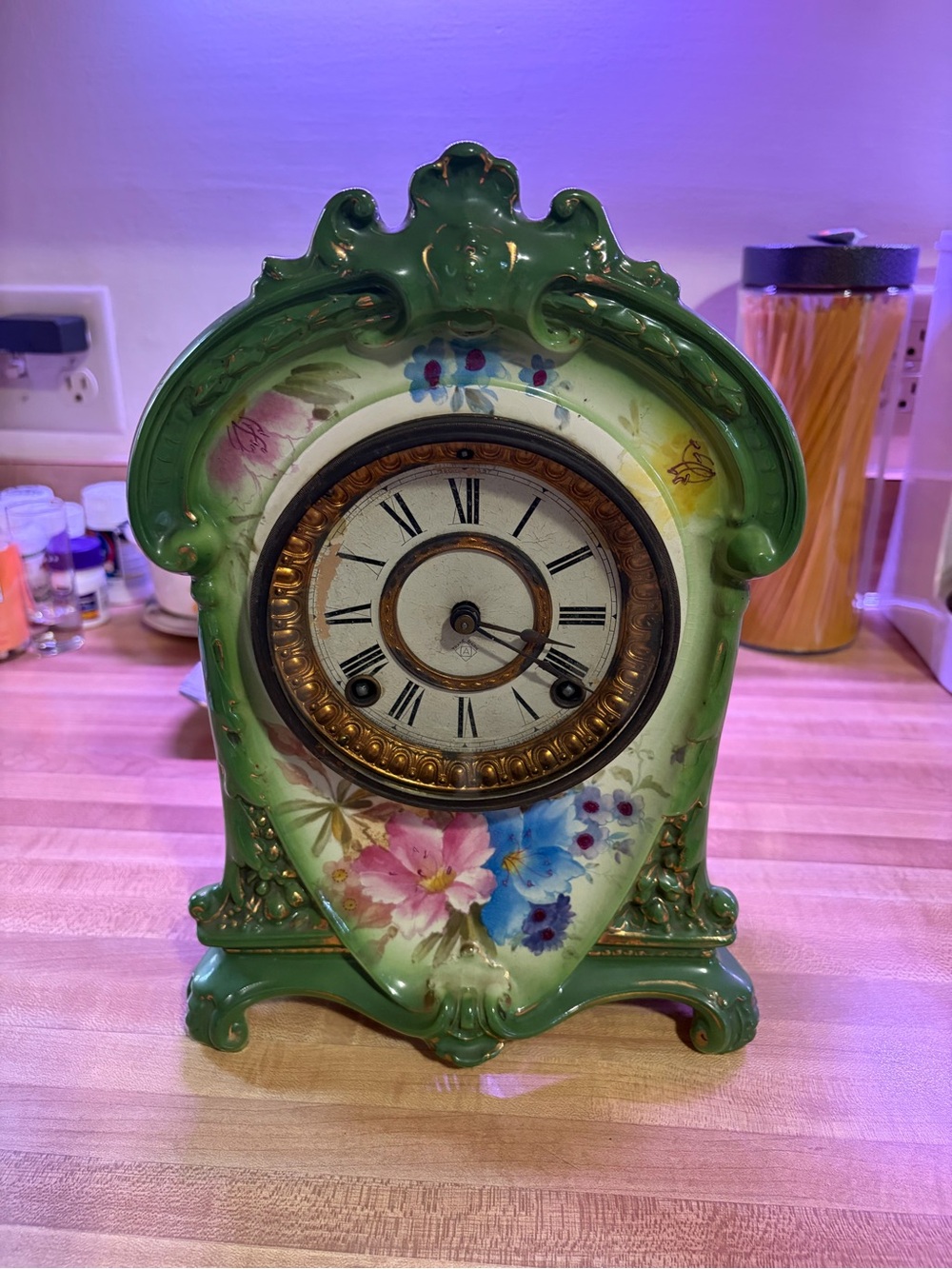 Royal Bonn Decorative Green Floral Mantel Clock. 1901 LaCruz